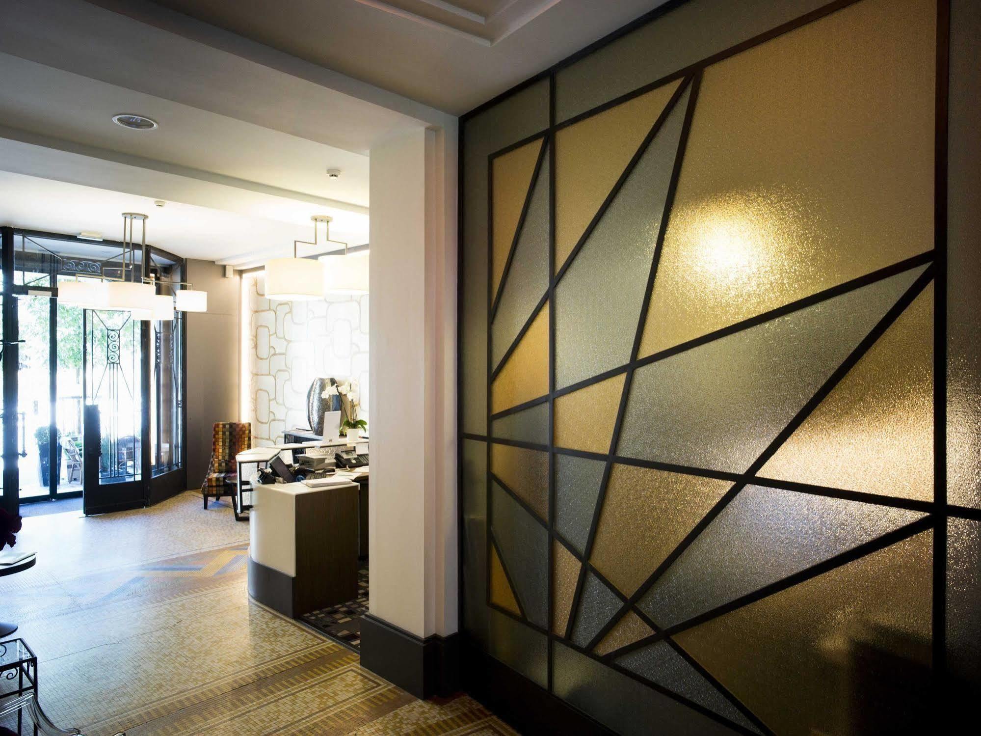 Hotel Mercure Rodez Cathedrale Exterior photo